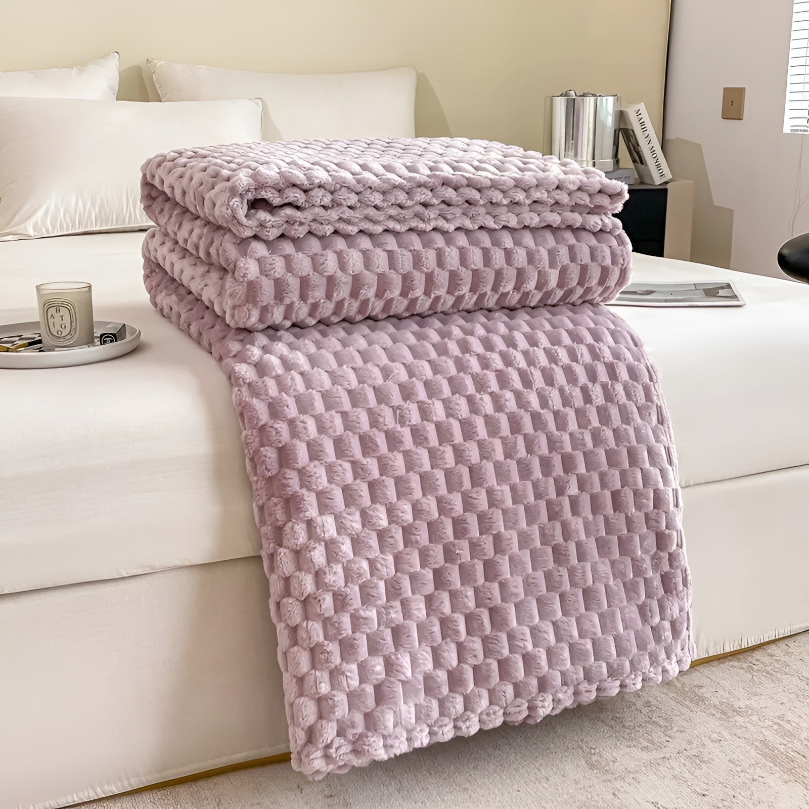 Quilted Texture Microfiber Blanket – Soft and Cozy Throw