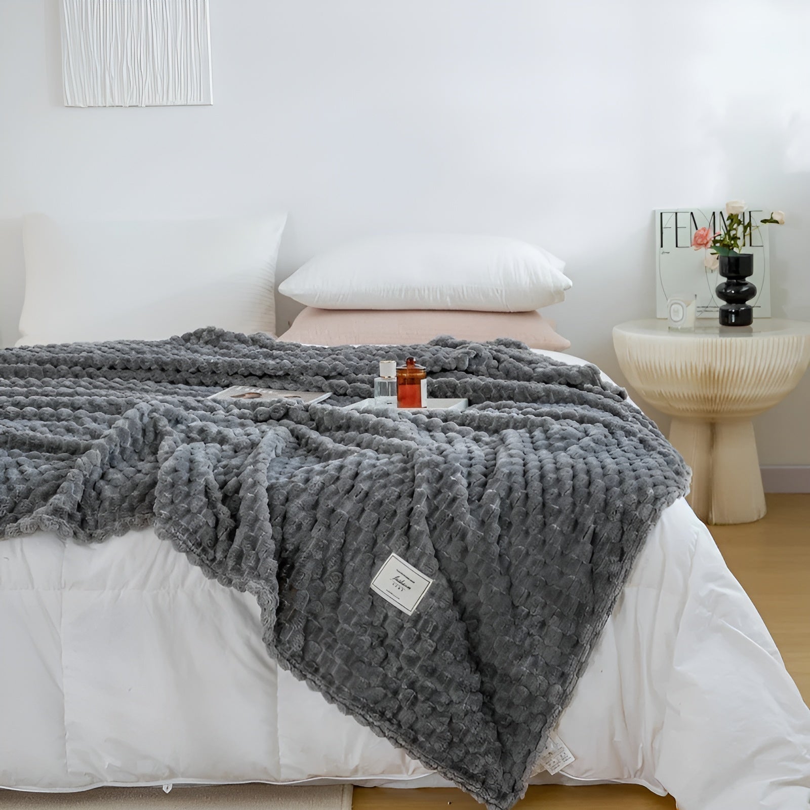 Quilted Texture Microfiber Blanket – Soft and Cozy Throw