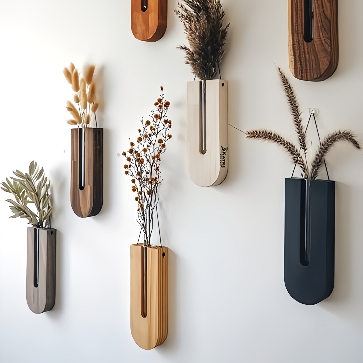 Elegant Pine Wall Planter Set – 7 Rustic Holders for Home Decor