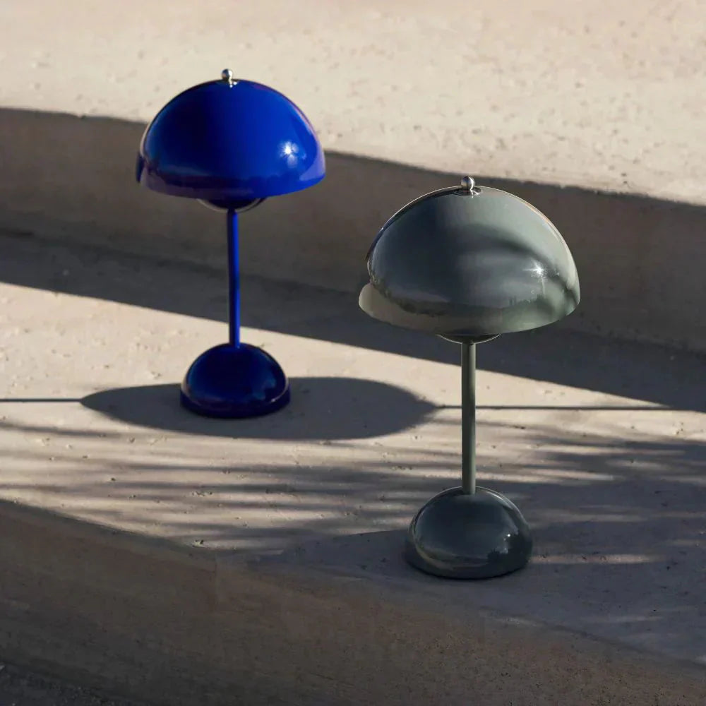 Retro Style Table Lamp – Wireless with 3 Adjustable Brightness Levels