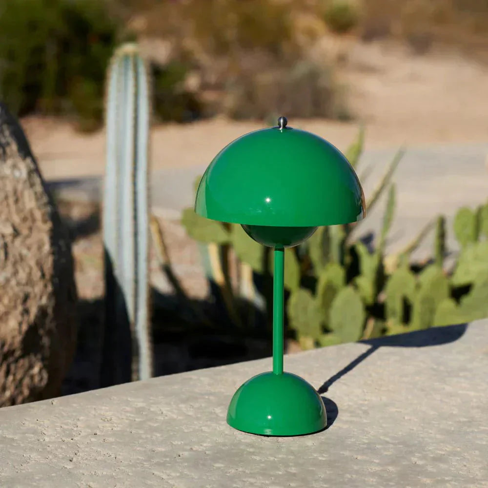 Retro Style Table Lamp – Wireless with 3 Adjustable Brightness Levels
