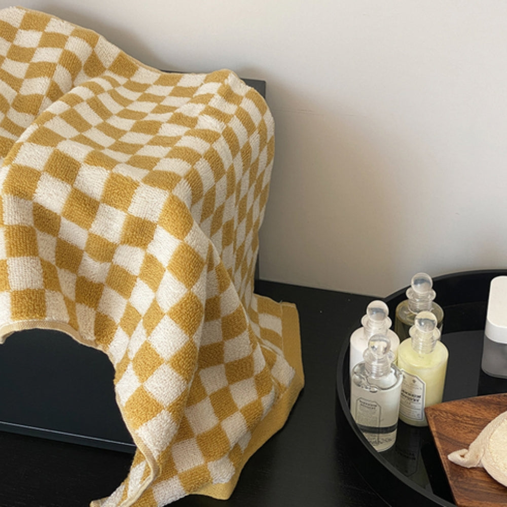 Retro Checkerboard Pattern Cotton Towel