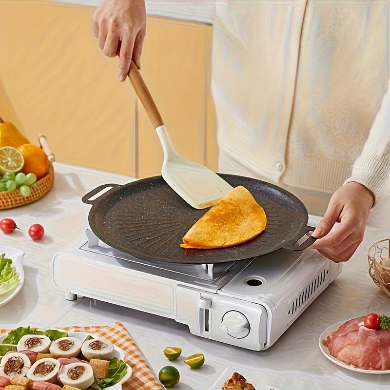 Portable Cast Iron Grilling Pan with Rustic Style for Outdoor Use