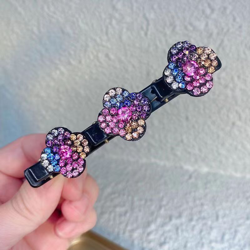 RadianceClasp™ — Effortless Glam That Holds All Day Without Slip or Pull