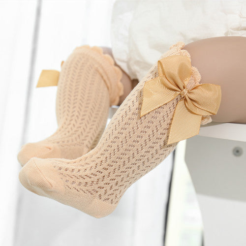 Soft Cotton Baby Socks Featuring a Large Bow