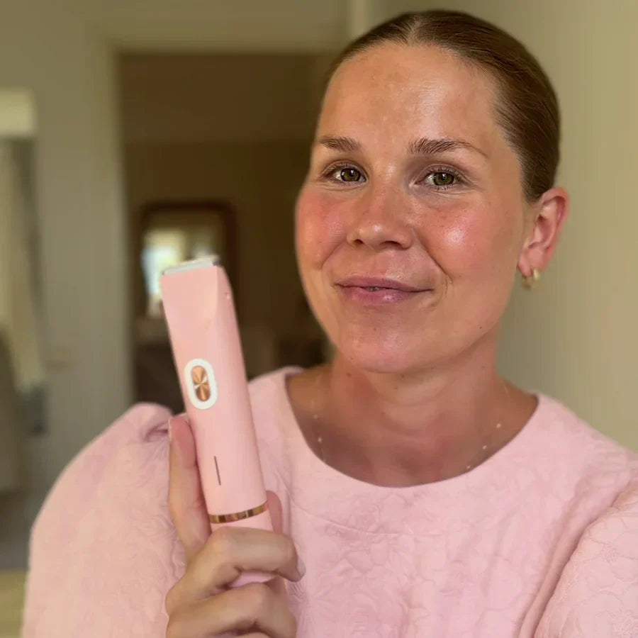 VelvetEase™ — Experience Pain-Free Shaves That Reveal Silky, Confidence-Boosting Skin Every Day