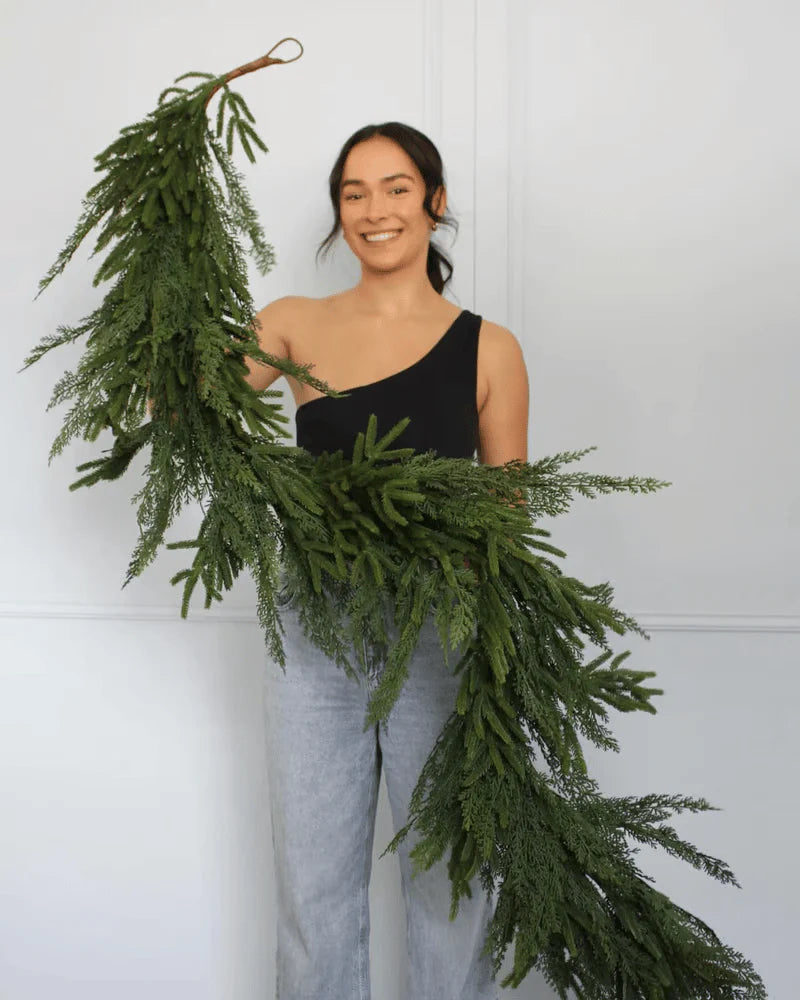 FirVana™ Luxe Garland — Wrap Your Home in Lush, Breathtaking Holiday Warmth Instantly