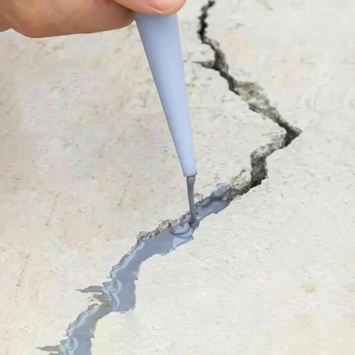 Crack Sealing Adhesive for Concrete Repair