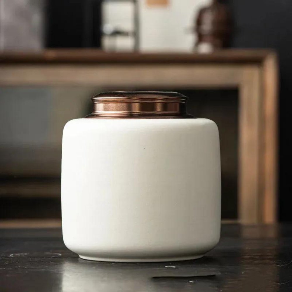 Pet Cremation Urn in Ceramic – Memorial Casket for Dog & Cat Ashes
