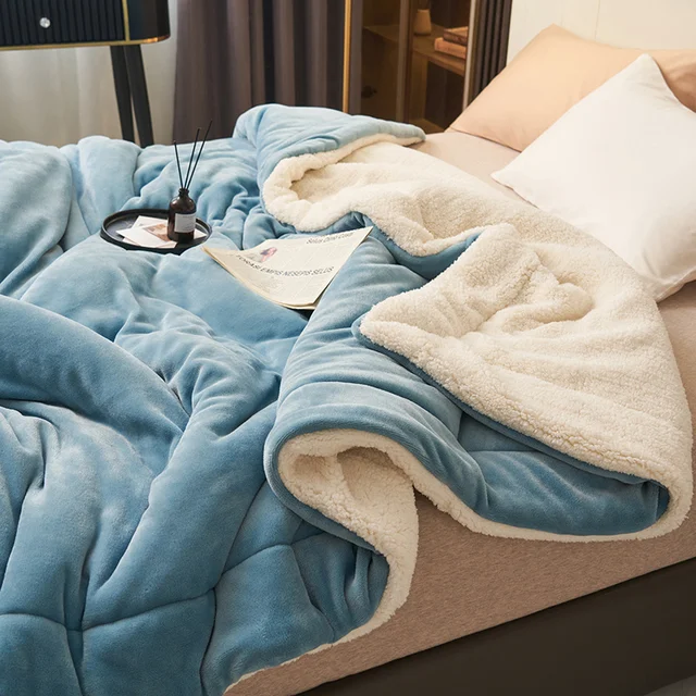 Cozy Comfort Fleece Blanket | Oversized Soft Throw