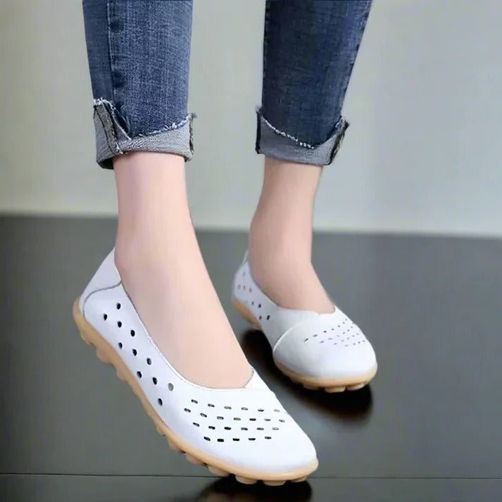 Womens Wide Fit Leather Loafers with Comfort Cushioning