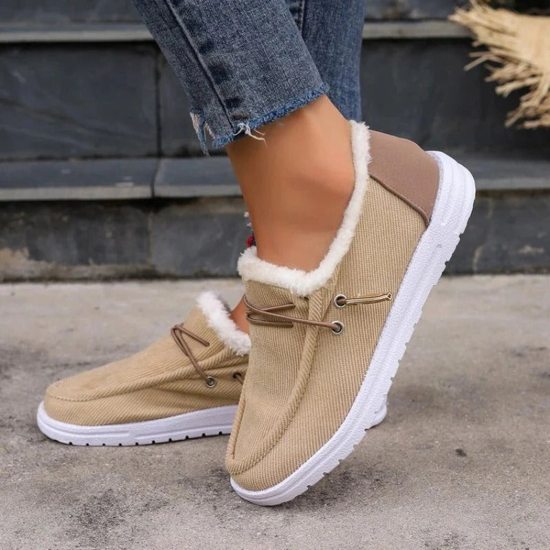 Women’s Modern Styled Insulated Winter Footwear
