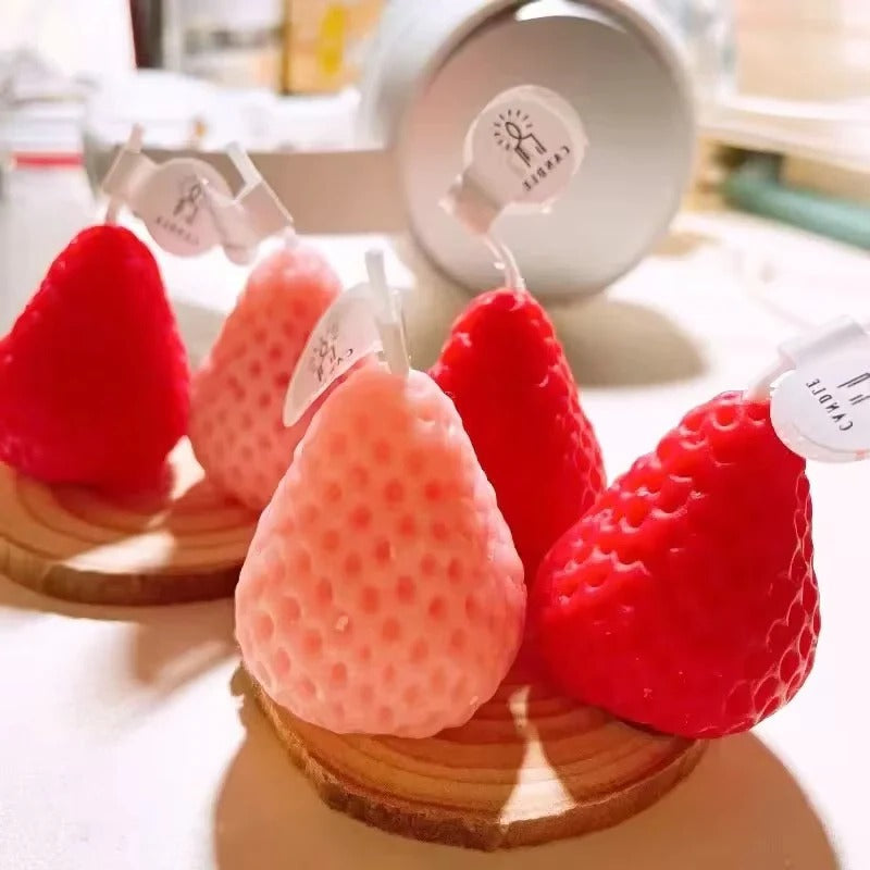 Soy Wax Candle in Strawberry Scent for Home Decoration and Gifts