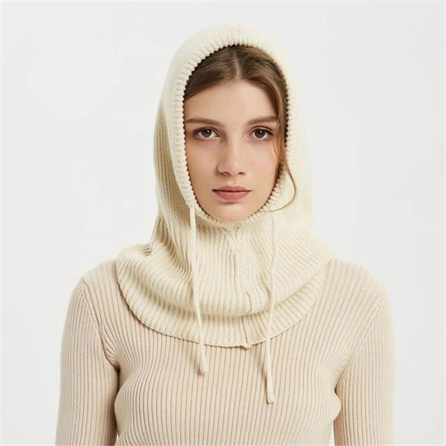 Soft Ribbed Winter Beanie Made of Cashmere Knit