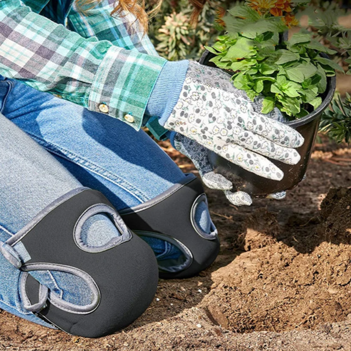 Cushioned Knee Pads for Gardening – Shock-Absorbing Comfort for Yard Work