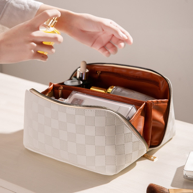 Chic Travel Makeup Organizer | Luxe Cosmetic Bag