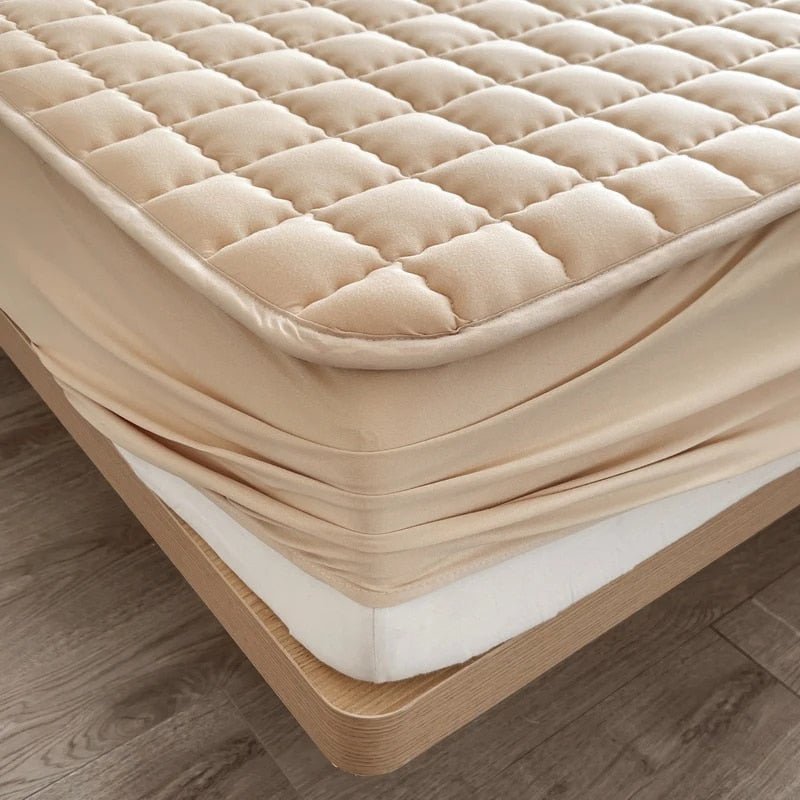 Fitted Sheet Style Quilted Mattress Protector