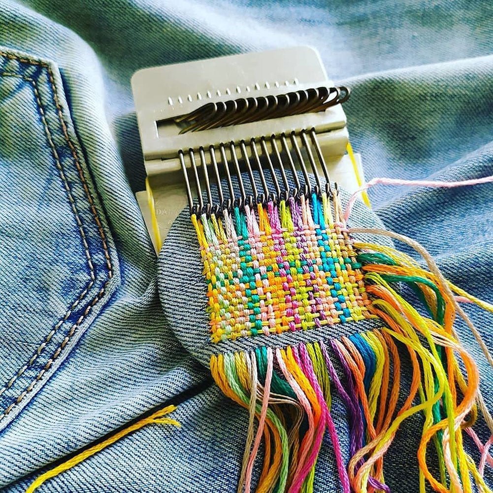 Compact Darning Tool – Ideal for Textile Repairs and Creative Projects