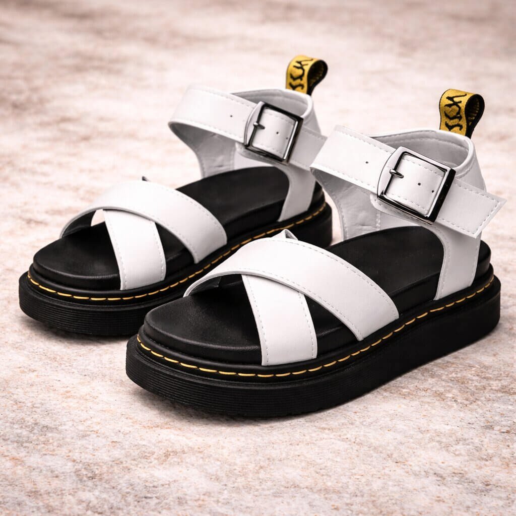 Stylish and Comfortable Women's Leather Platform Sandals