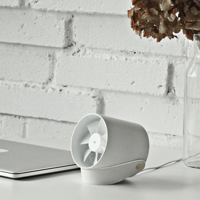 Compact USB Fan with Touch Control – Dual Blade Portable Cooler