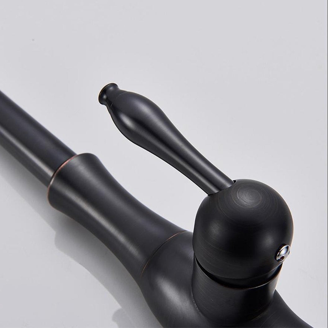 Versatile Pull-Down Kitchen Faucet for Effortless Tasks