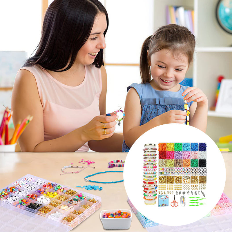 Bead and Charm Craft Set with 5520 Beads and 550 Charms
