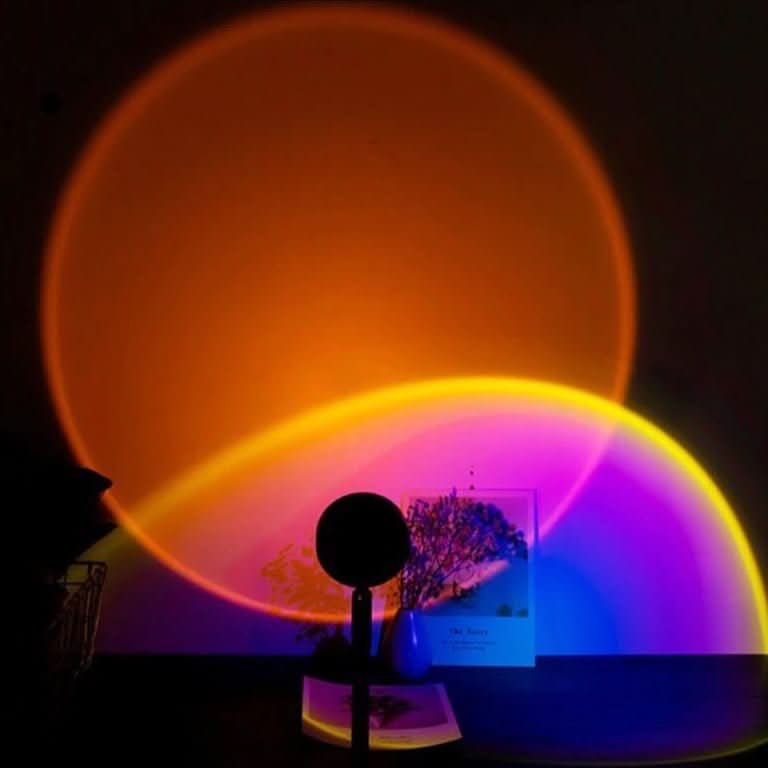 Sunset Glow Projection Lamp – 16 Color Variations, 180° Rotating Head