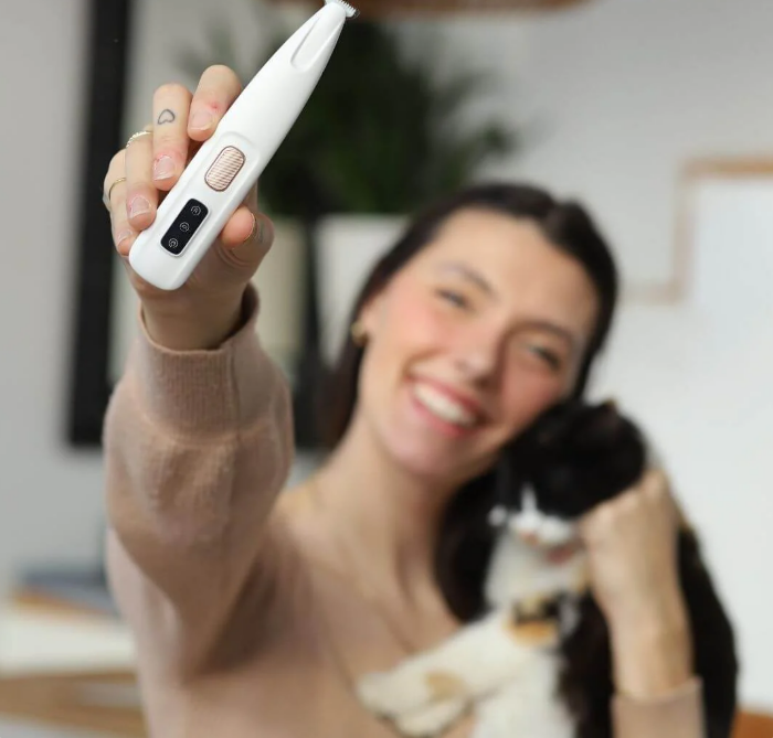 EverEdge™ — Relaxed, Precise Nail Trims That Your Pet Will Love