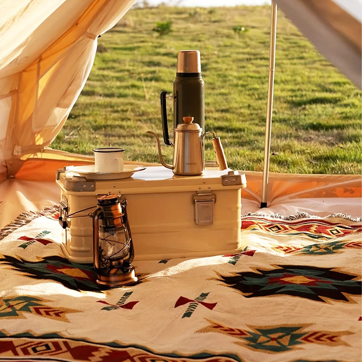 Southwestern Patterned Jacquard Blanket for Picnics