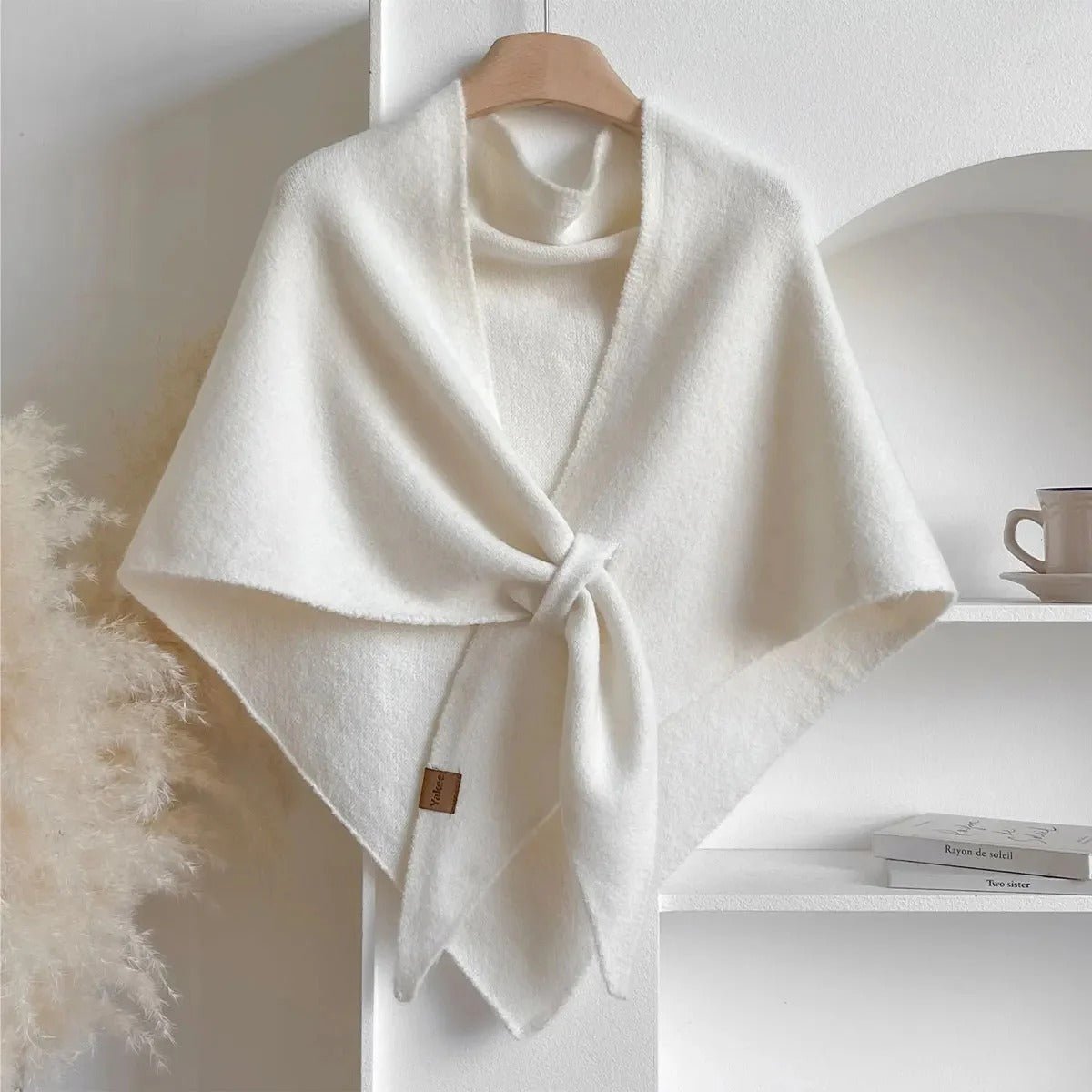 LuminaVeil™ — Embrace Lightweight Warmth That Shapes Your Confidence Every Moment