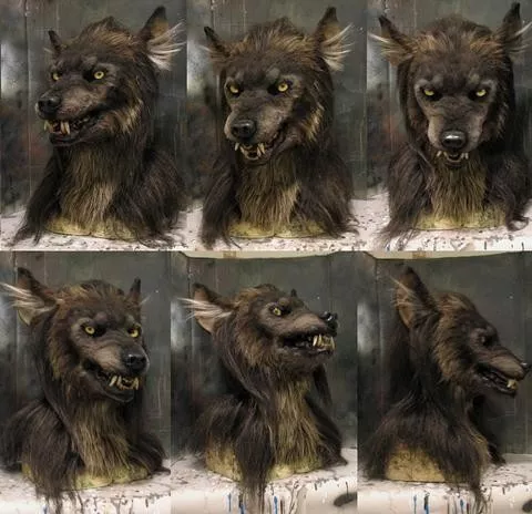 LunaFang™ Werewolf Mask — Unleash Your Inner Beast with Glowing Eyes and Living Movement