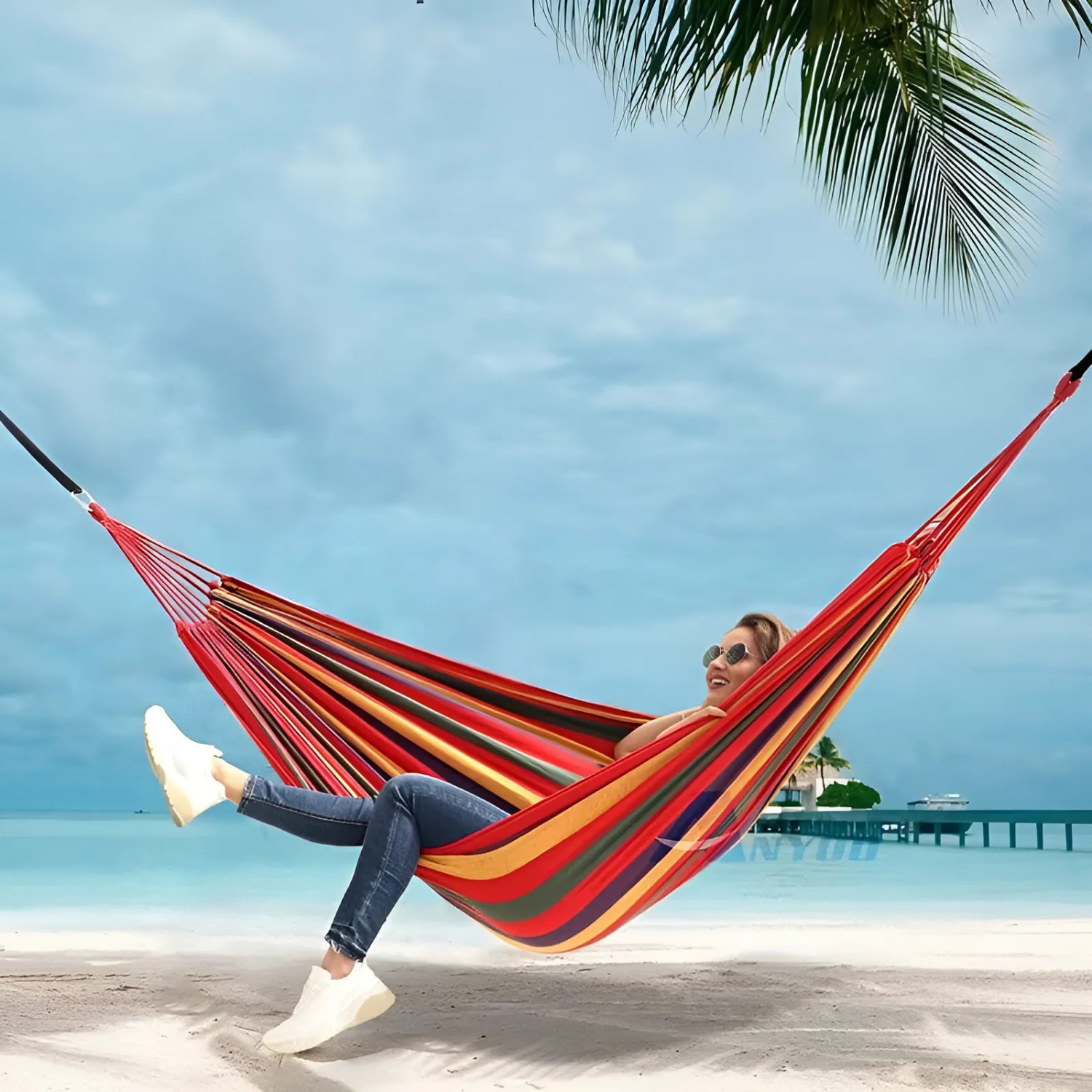 Foldable Cotton Hammock for Outdoor Use in Garden and Balcony