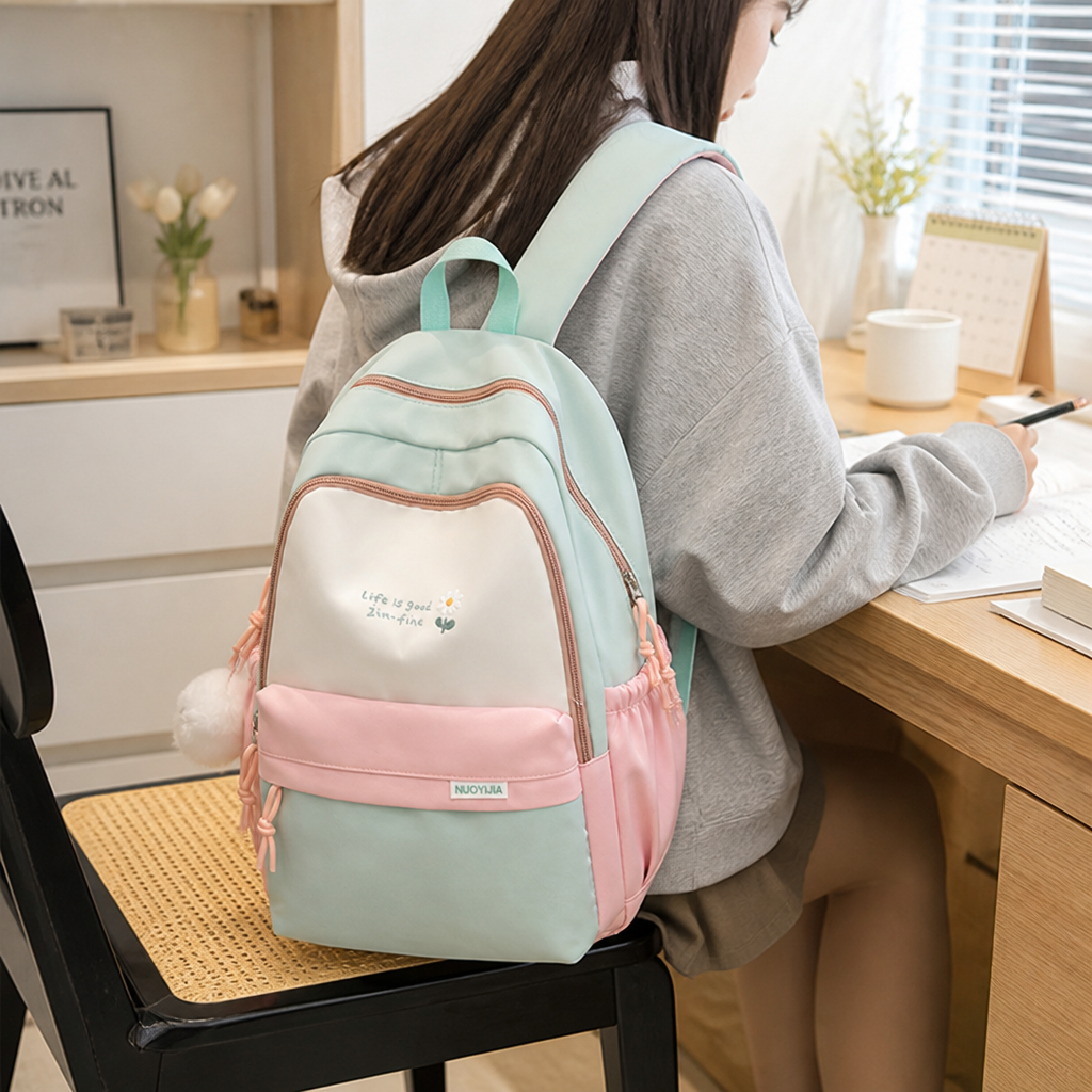 Lightweight Large Capacity Backpack (Daisy & Letter Print)