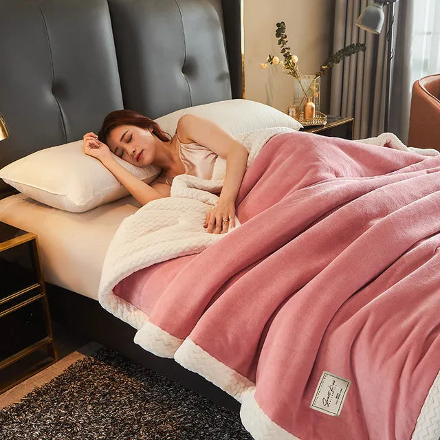 Cozy Fleece Throw Blanket for Sofa and Bed - Extra Soft for Fall and Winter
