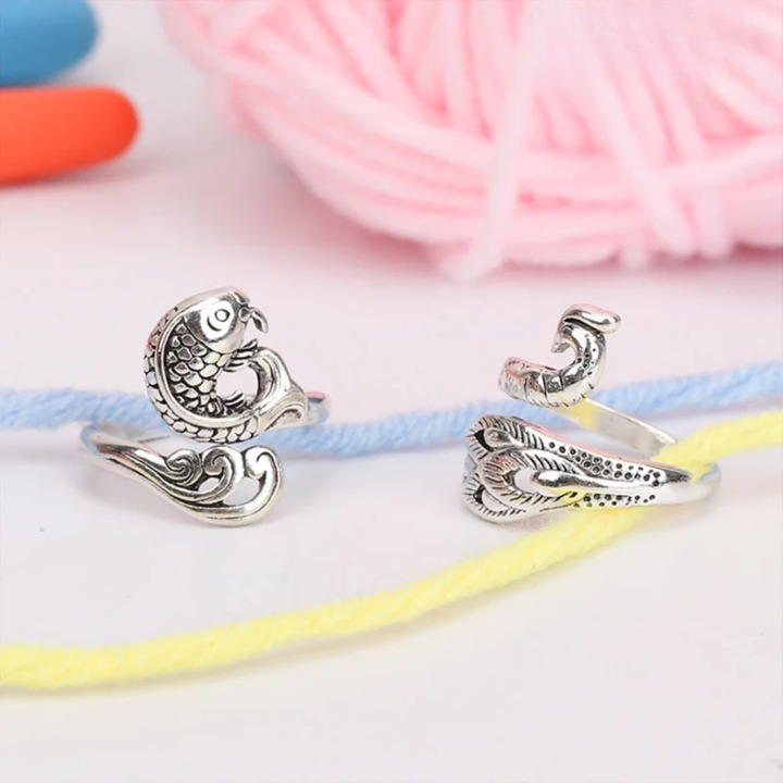 Adjustable Knitting Ring Set - 2 Pieces to Alleviate Hand Discomfort