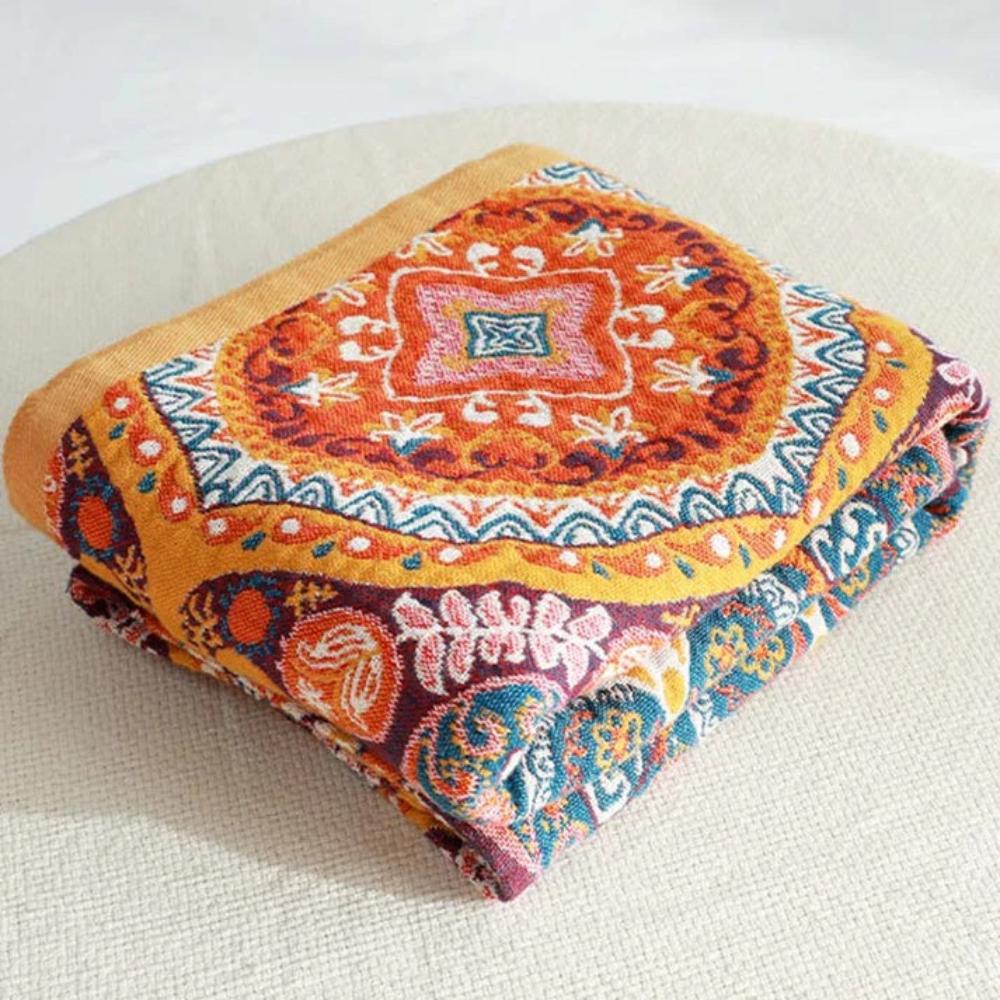 Vintage-Style Cotton Towel Featuring Bohemian Pattern