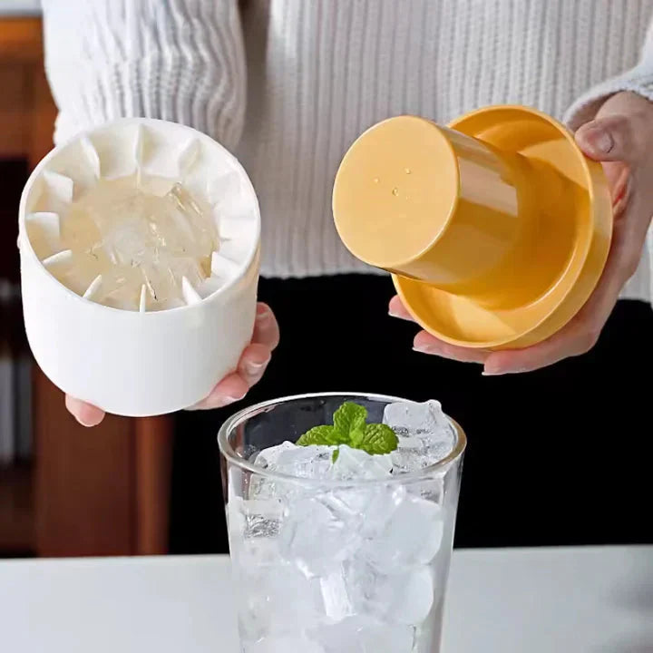 Ice Cube Tray in Silicone with Cover – Makes One Full Cup at a Time