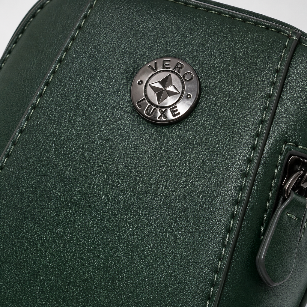 VeroLuxe™ – Vintage Oil-Finish Leather Phone Crossbody Bag with Adjustable Strap