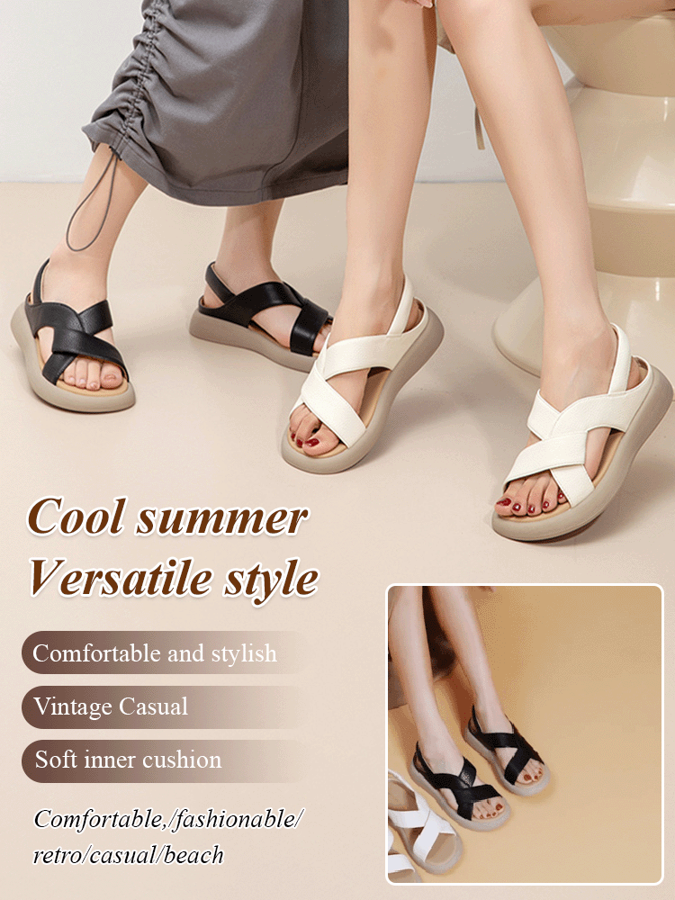 Beach-Ready Stirrup Sandals in Retro Loafer Style