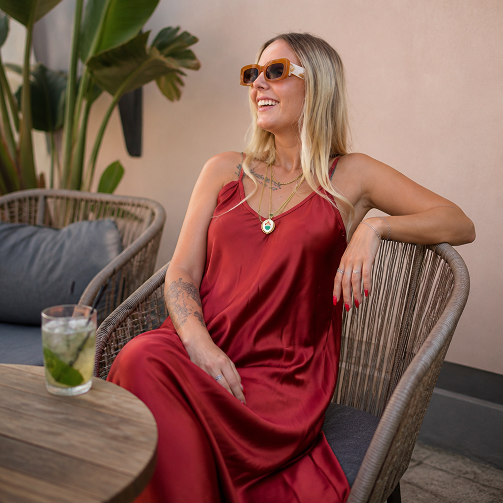 Sereglow™ — Slip Into Silky Confidence That Moves with Every Curve