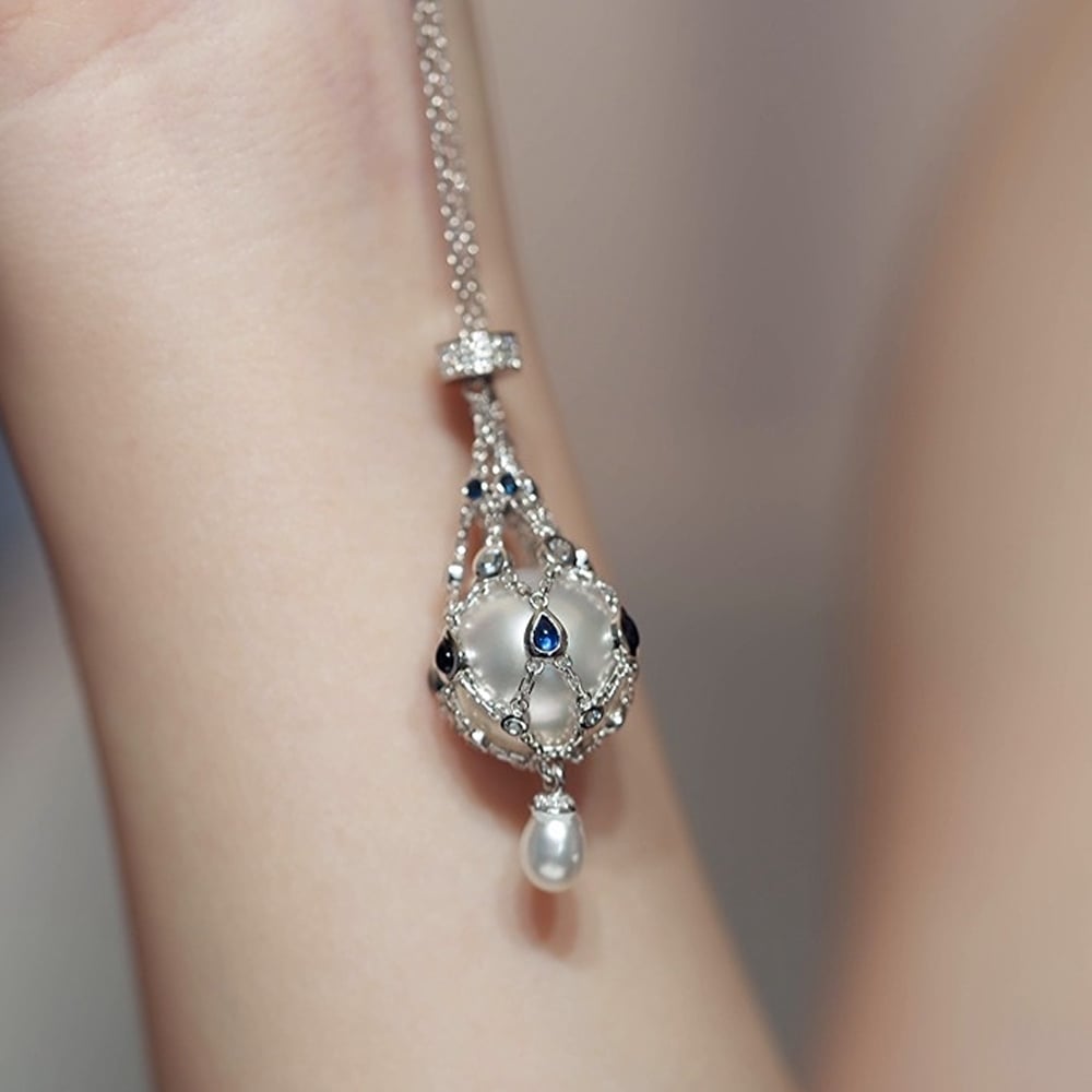 VeraLuxe™ Pearl Pendant — Radiate Unique Elegance That Commands Every Room