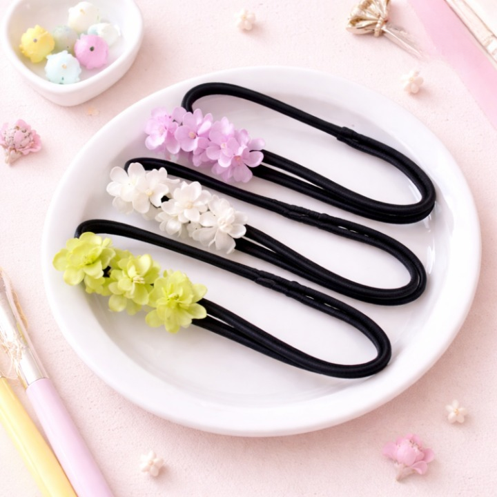 Flower-Decorated Hair Bun Shaper