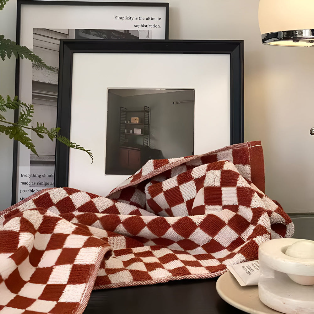 Retro Checkerboard Pattern Cotton Towel