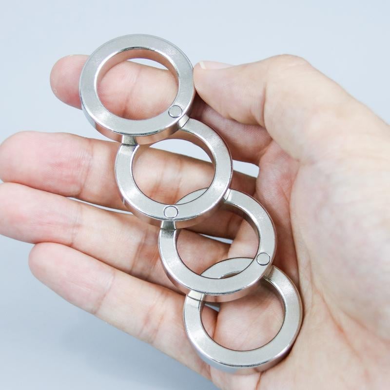 Silent Operation Folding Ring with Metal Structure and Touch Feedback
