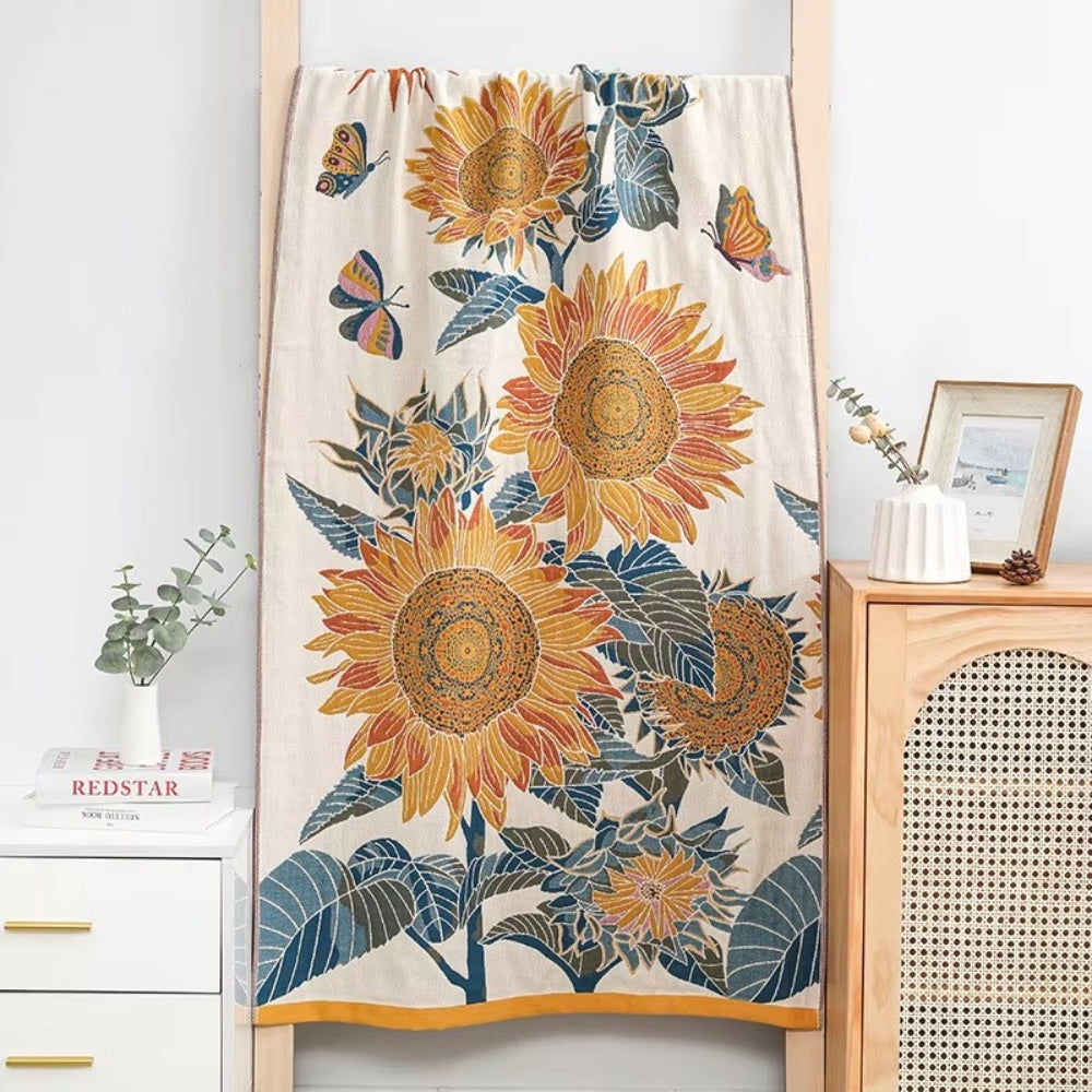 Soft and Absorbent Bath Towel with Sunflower Design – Cotton