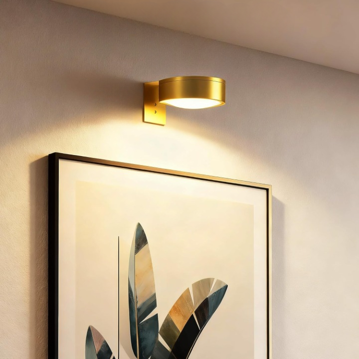 Remote-Controlled Wireless LED Wall Light – Magnetic, No Drill, Gold/Black