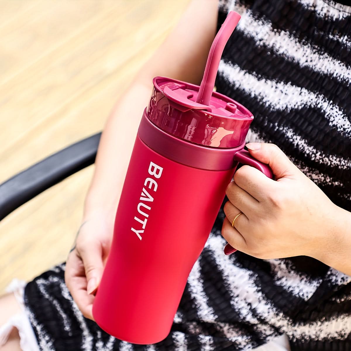 Large Capacity Tumbler Cup with Straw