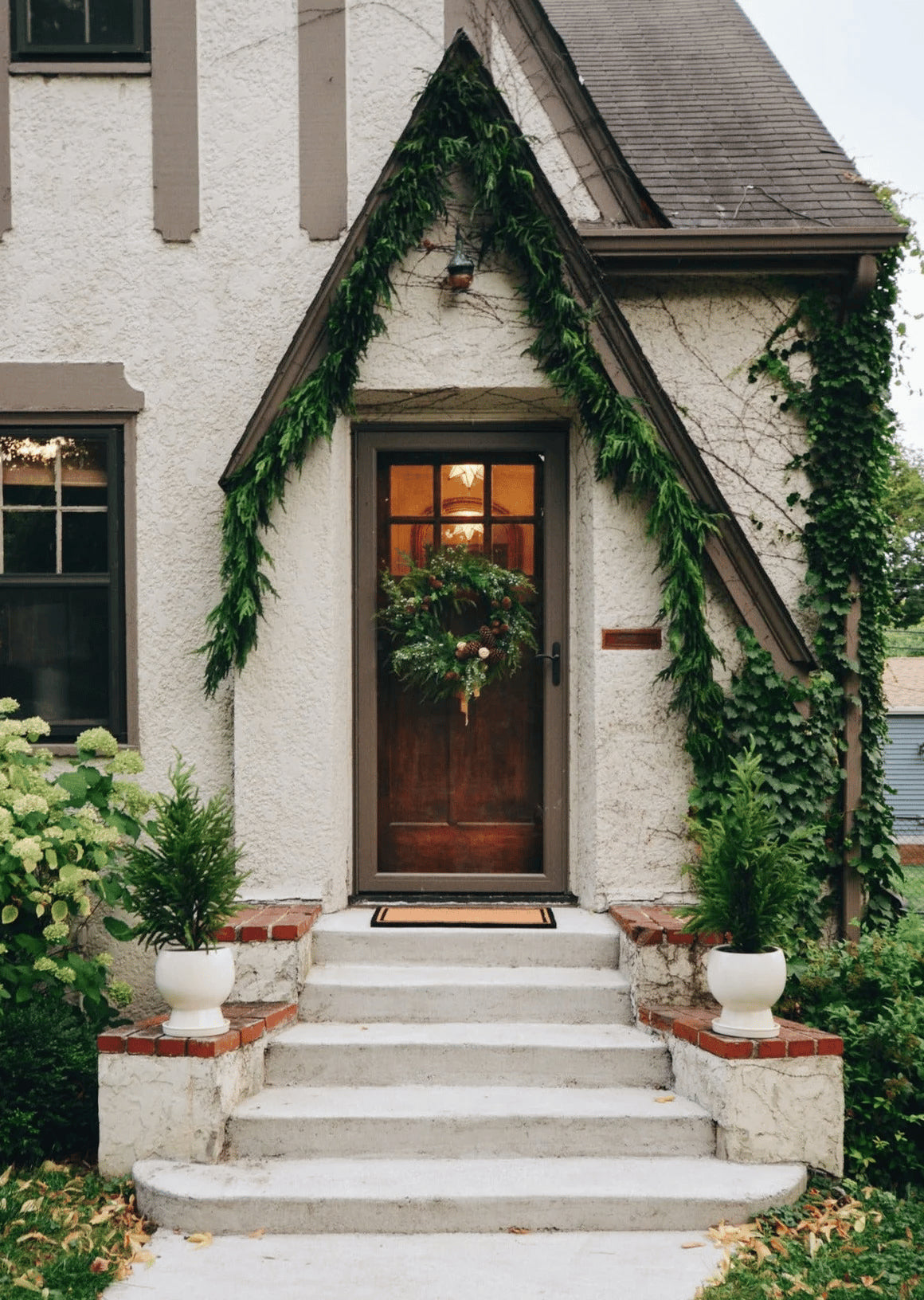 FirVana™ Luxe Garland — Wrap Your Home in Lush, Breathtaking Holiday Warmth Instantly