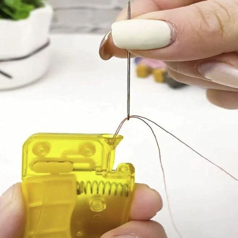 Effortless Threading Tool – Automatic Needle Threader