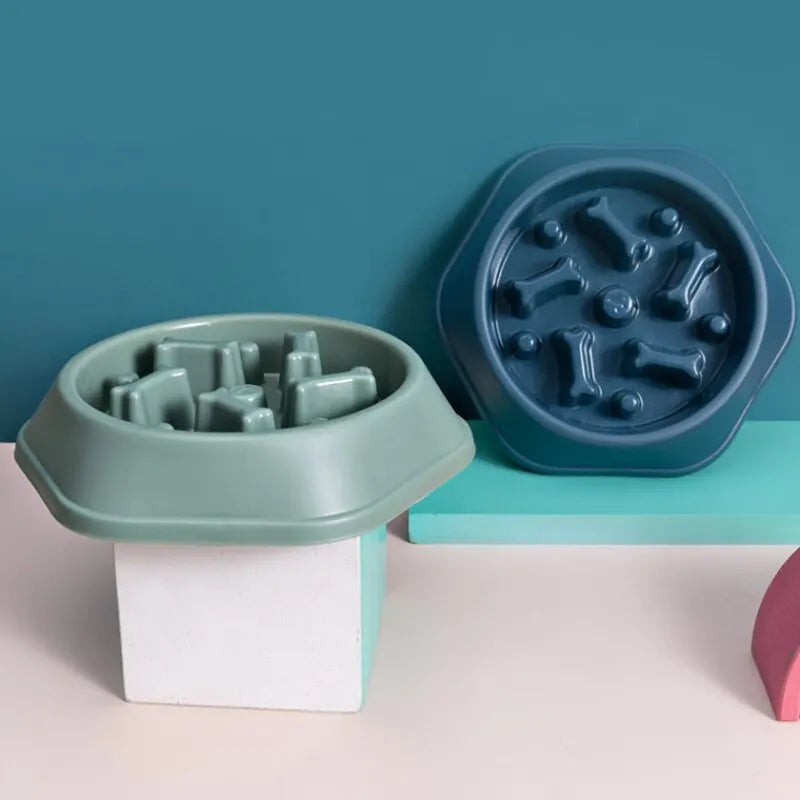 Bowl with Elevated Grooves to Prevent Gulping